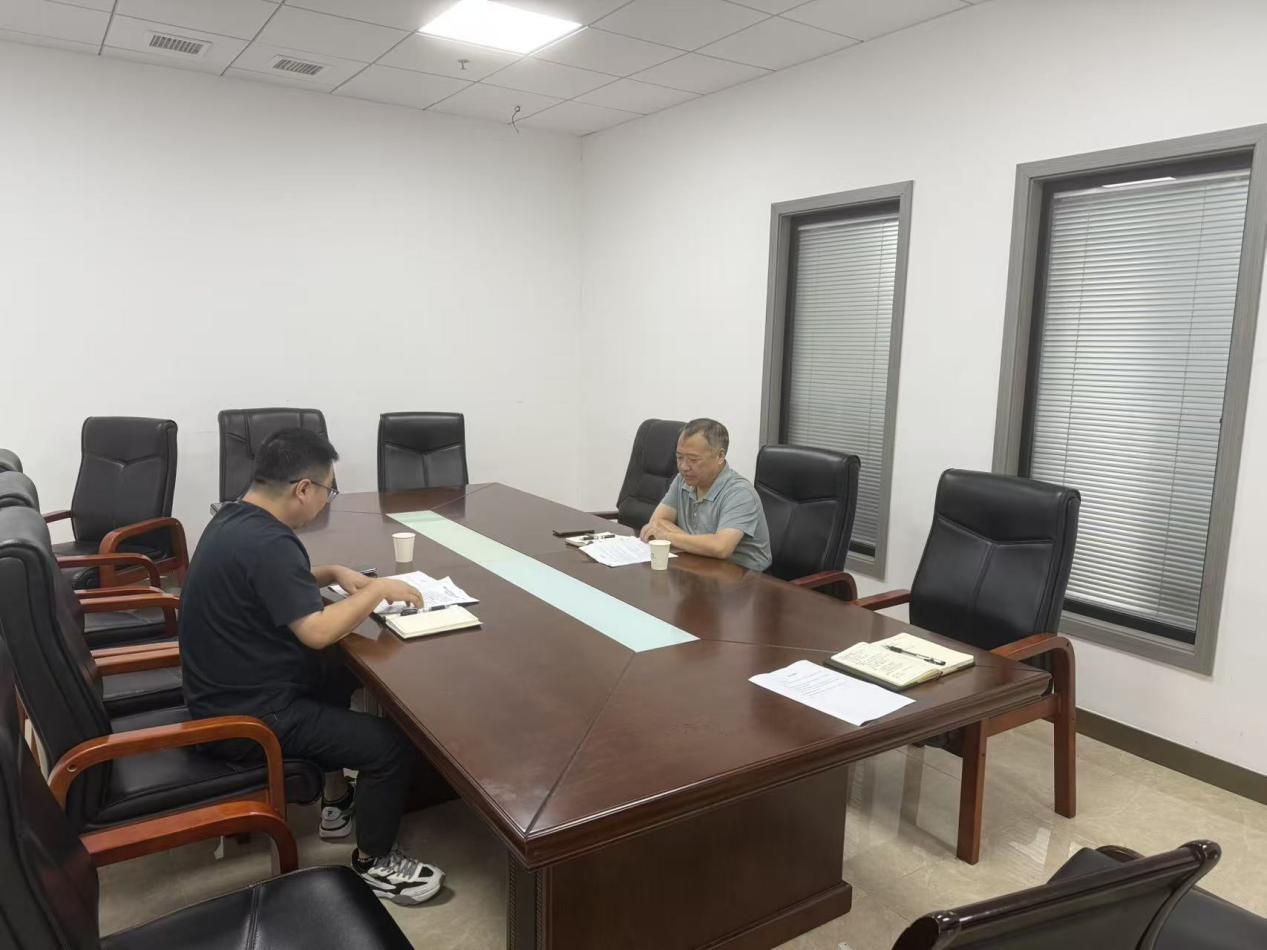 荆门高新技术产业开发有限责任公司纪委书记与子公司“一把手”开展谈心谈话
