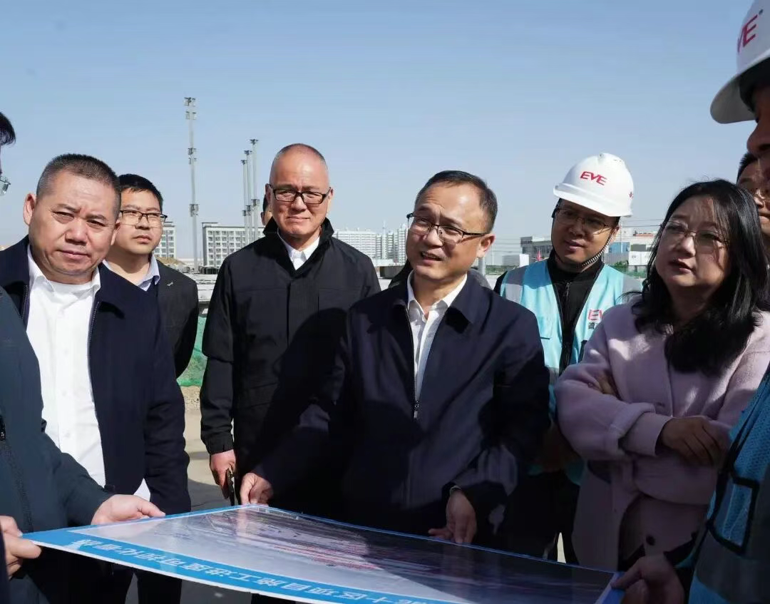 邹茹粘调研重点项目建设情况